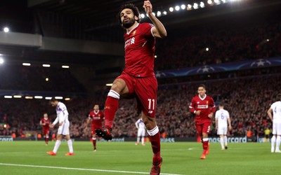 有球体育精华-C罗点球命中帮助球队登顶积分榜并庆祝